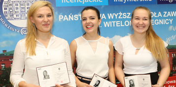 2018-11-16 Uroczyste wrczenie dyplomw absolwentom Wydziau Nauk Spoecznych i Humanistycznych.