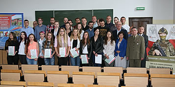 Uroczyste rozdanie zawiadczenia o ukoczeniu szkolenia teoretycznego Legii Akademickiej